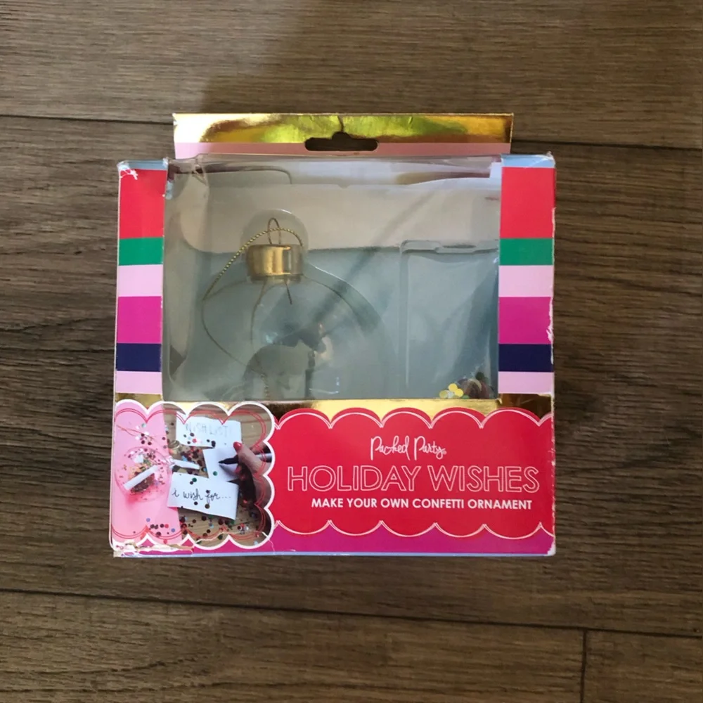 New in box!!Packed Party Holiday Wishes Ornament Kit